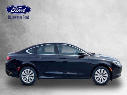 2016 Chrysler 200 LX