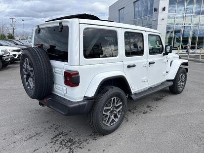 2025 Jeep Wrangler 4-Door - View 4