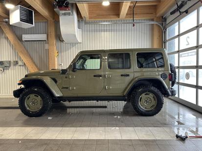 2025 Jeep Wrangler 4xe - View 3