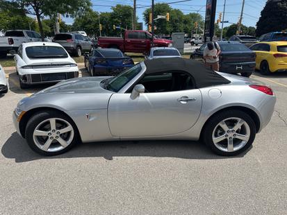 2006 Pontiac Solstice - View 4