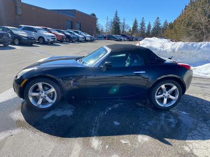 2008 Pontiac Solstice - View 4