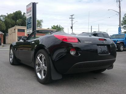 2007 Pontiac Solstice - View 4
