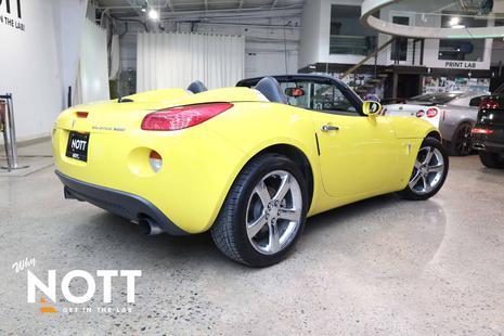 2008 Pontiac Solstice - View 4