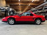 1986 Pontiac Fiero - View 4