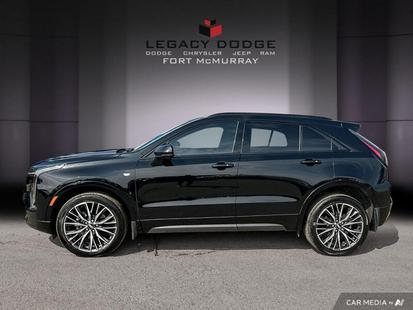 2025 Cadillac XT4 - View 3