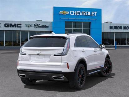 2025 Cadillac XT4 - View 4