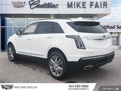 2025 Cadillac XT5 - View 3