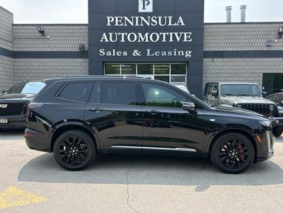 2025 Cadillac XT6 - View 4