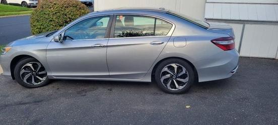 2016 Honda Accord EX - Image 2