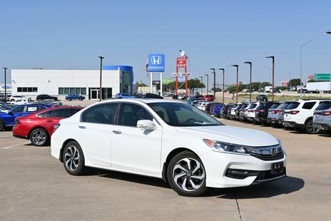 2016 Honda Accord EX - Image 2