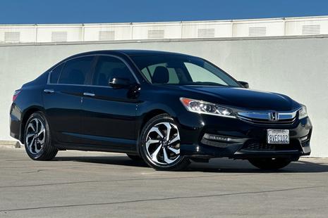 2016 Honda Accord EX - Image 2