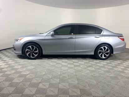 2016 Honda Accord EX - Image 2