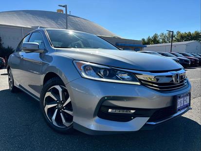 2016 Honda Accord EX - Image 2