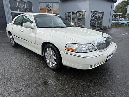 2005 Lincoln Town Car