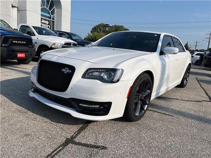 2023 Chrysler 300 C 4dr Rear-Wheel Drive Sedan