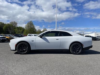 2025 Dodge Charger Daytona - View 2