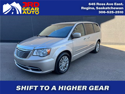 2015 Chrysler Town & Country Touring-L