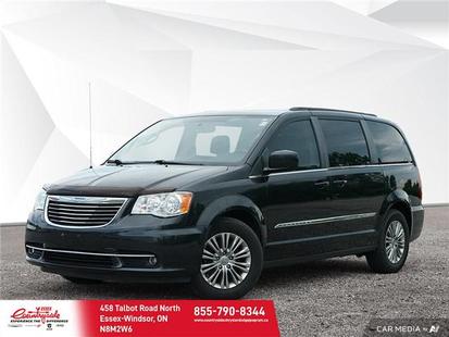 2016 Chrysler Town & Country Touring-L