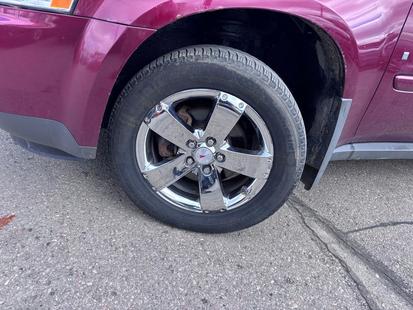 2009 Pontiac Torrent - View 2