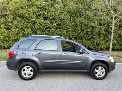 2009 Pontiac Torrent - View 2