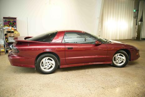 1993 Pontiac Firebird - View 4