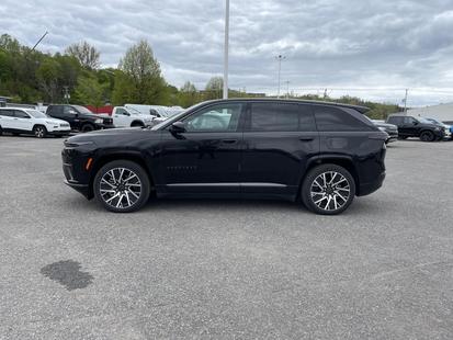 2025 Jeep Wagoneer S - View 2