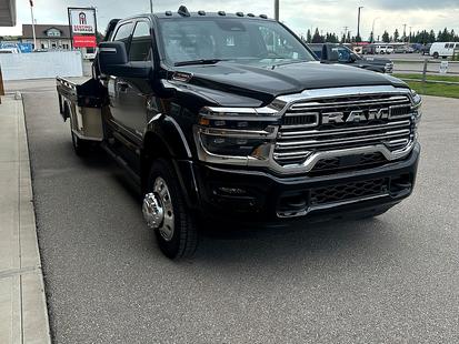 2025 Ram 5500 Laramie
