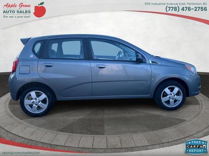 2009 Pontiac G3 Wave - View 2