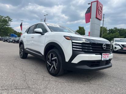 2025 Nissan Kicks - View 4