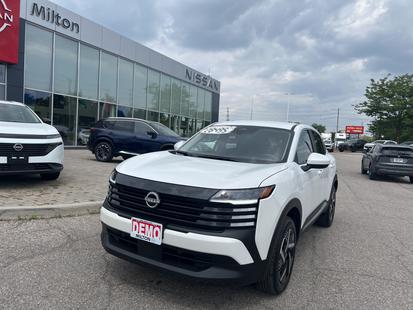 2025 Nissan Kicks - View 2