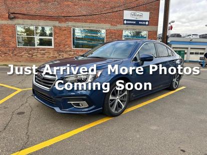 Pre-Owned 2019 Subaru Legacy 3.6R 6cyl Limited Adaptive Cruise Leather Sunroof Heated Seats Heated Steering Carplay