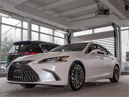 2025 Lexus ES 300h 4dr Sedan Ultra Luxury Package