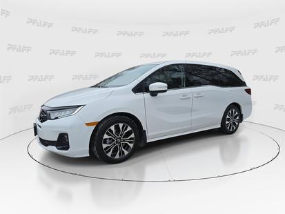 2025 Honda Odyssey Touring Auto demo