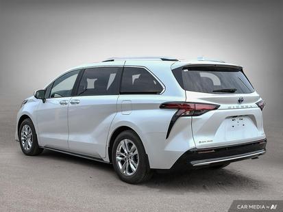 2025 Toyota Sienna - View 4