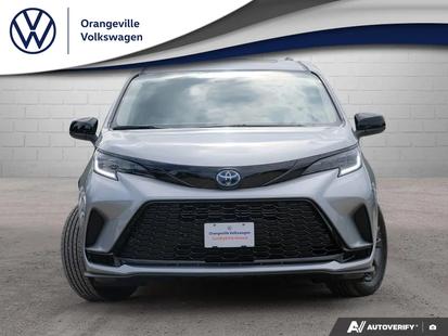 2025 Toyota Sienna - View 2
