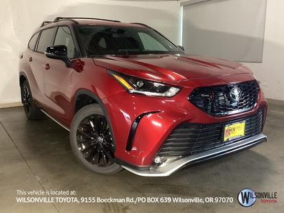Pre-Owned 2025 Toyota Highlander XSE