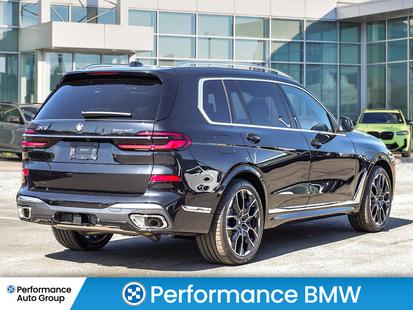 2025 BMW X7 - View 2