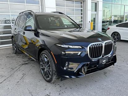 2025 BMW X7 - View 3