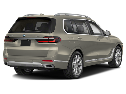 2025 BMW X7 - View 3