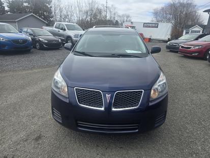 2009 Pontiac Vibe - View 2