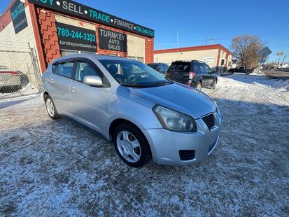 2009 Pontiac Vibe - View 2
