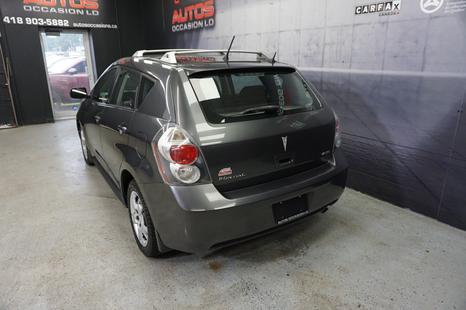 2010 Pontiac Vibe - View 4