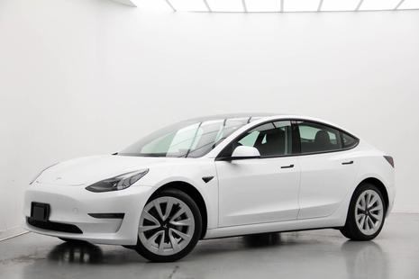 2022 Tesla Model 3 Long Range AWD