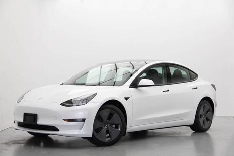 2022 Tesla Model 3 Long Range AWD