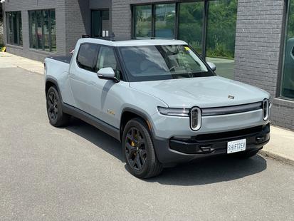 2025 Rivian R1T - View 3