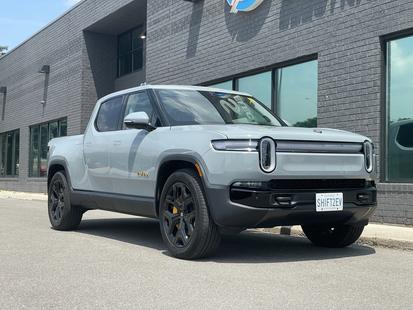 2025 Rivian R1T - View 2