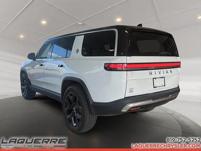2024 Rivian R1S - View 4