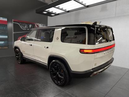 2024 Rivian R1S - View 4