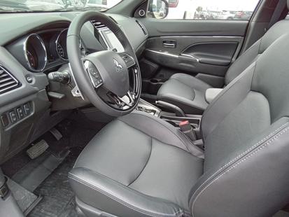 2025 Mitsubishi RVR - View 2