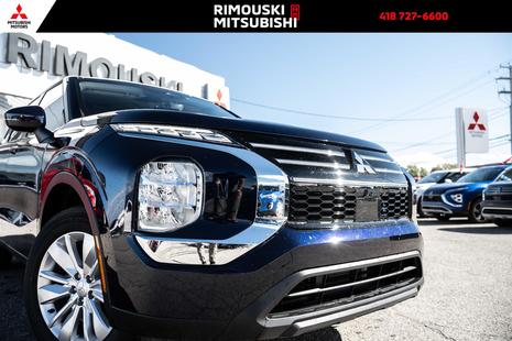 2025 Mitsubishi Outlander - View 3